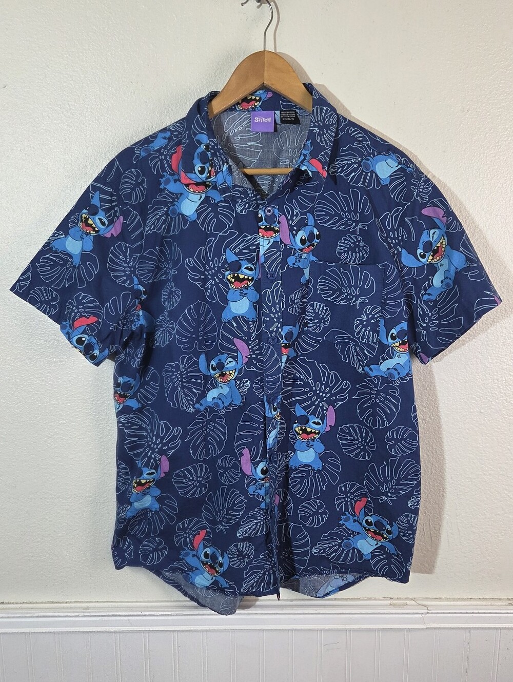 Disney Stitch Hawaiian Camp Shirt Mens L Blue Lilo & Stitch Tropical Button Up